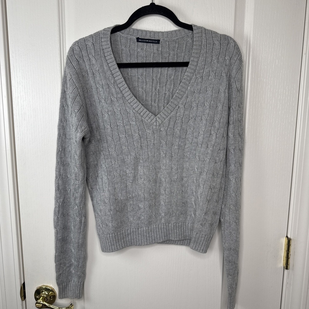 Brandy Melville Gray Cable Knit V Neck Sweater One Size Cotton Cropped Preppy